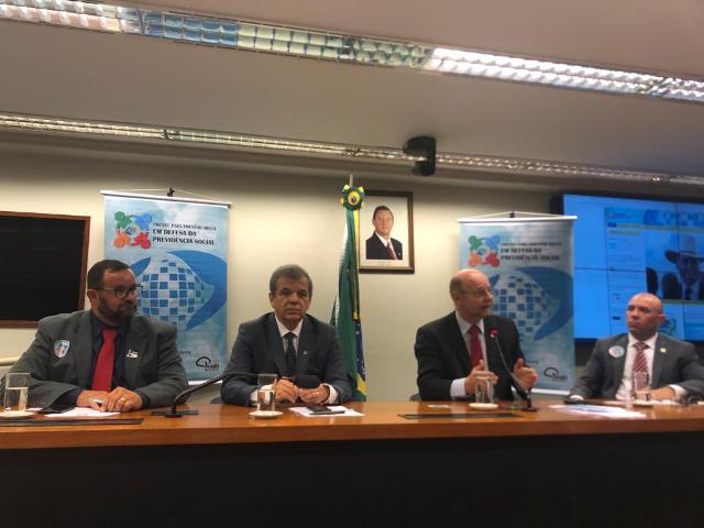 ANFIP participa da reunião da Frente Parlamentar Mista em Defesa da Previdência
