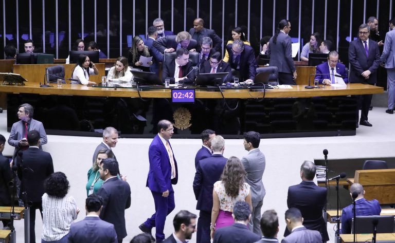 Congresso aprova Orçamento da União para 2024